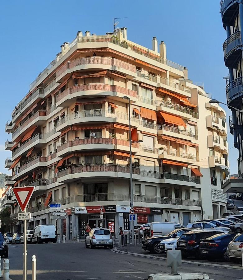 Villa Sur Le Toit 尼斯 外观 照片